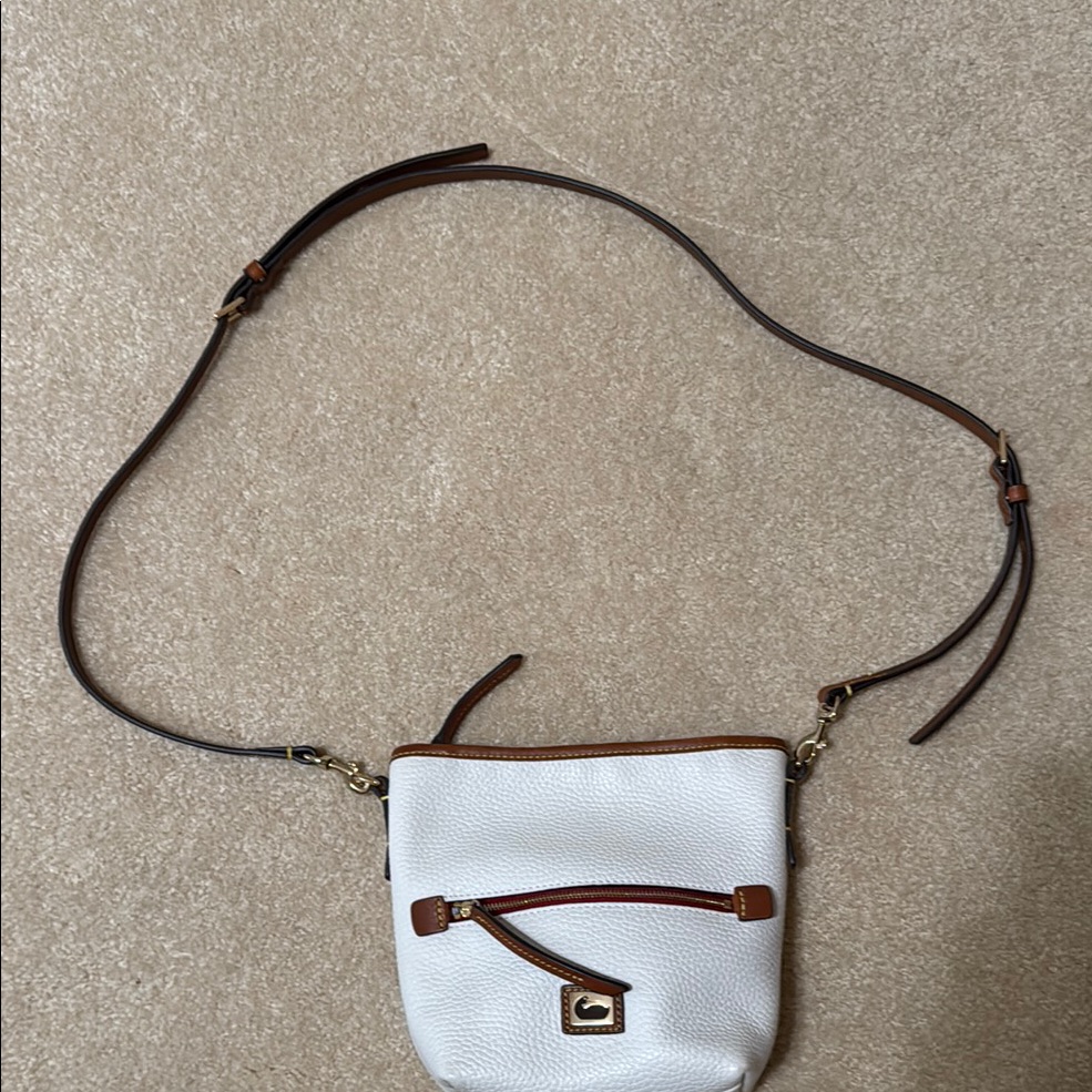 Brand New Never Used White Dooney Bourke